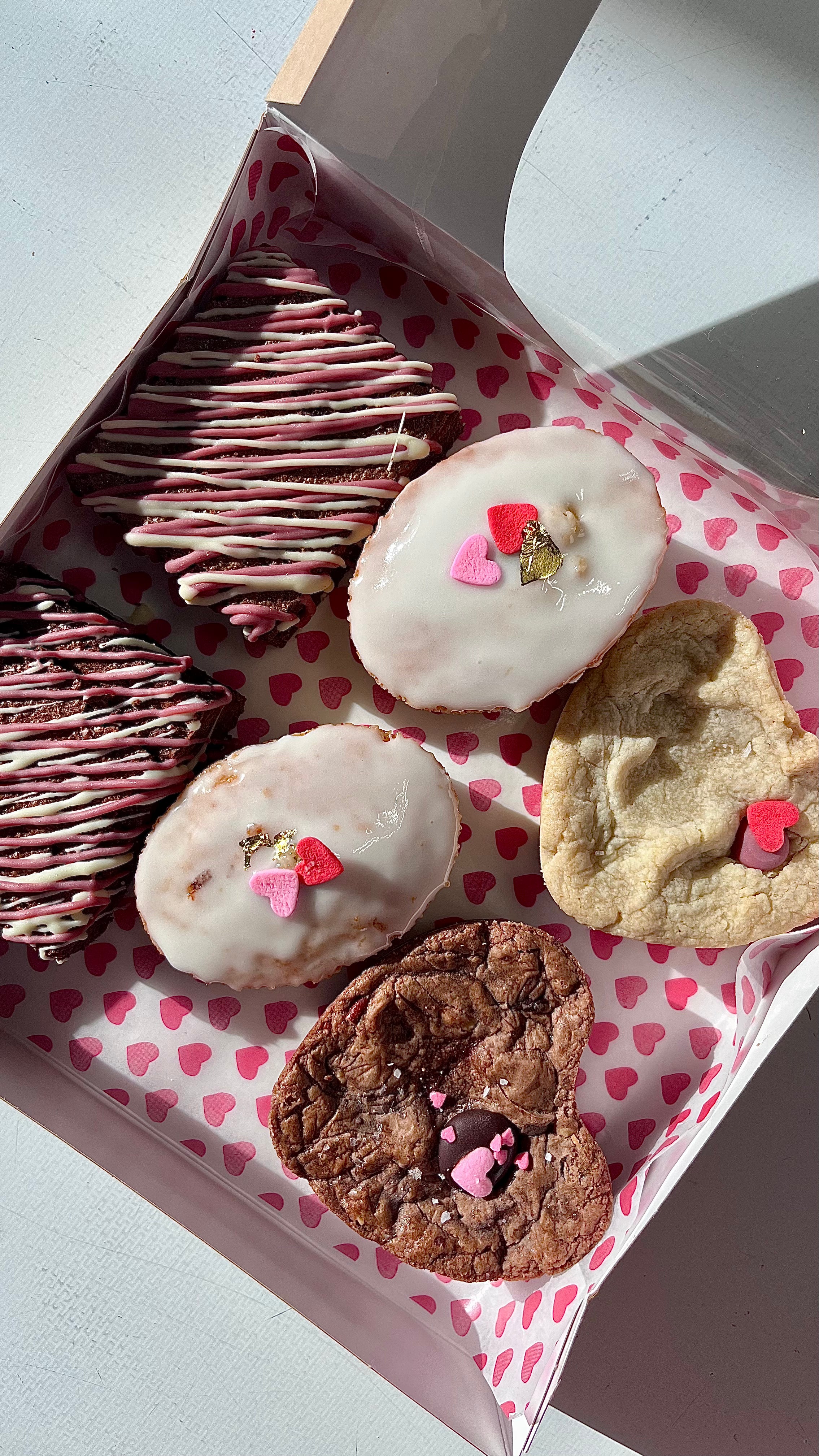 BOX gourmande - Brownies, Financiers & Cookies